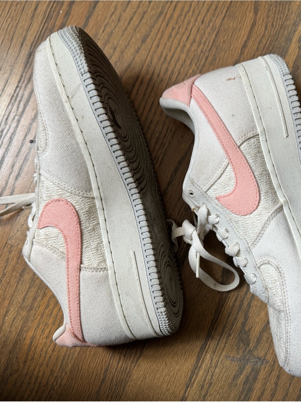 Pink sun club Nikes - Picture 1 of 4